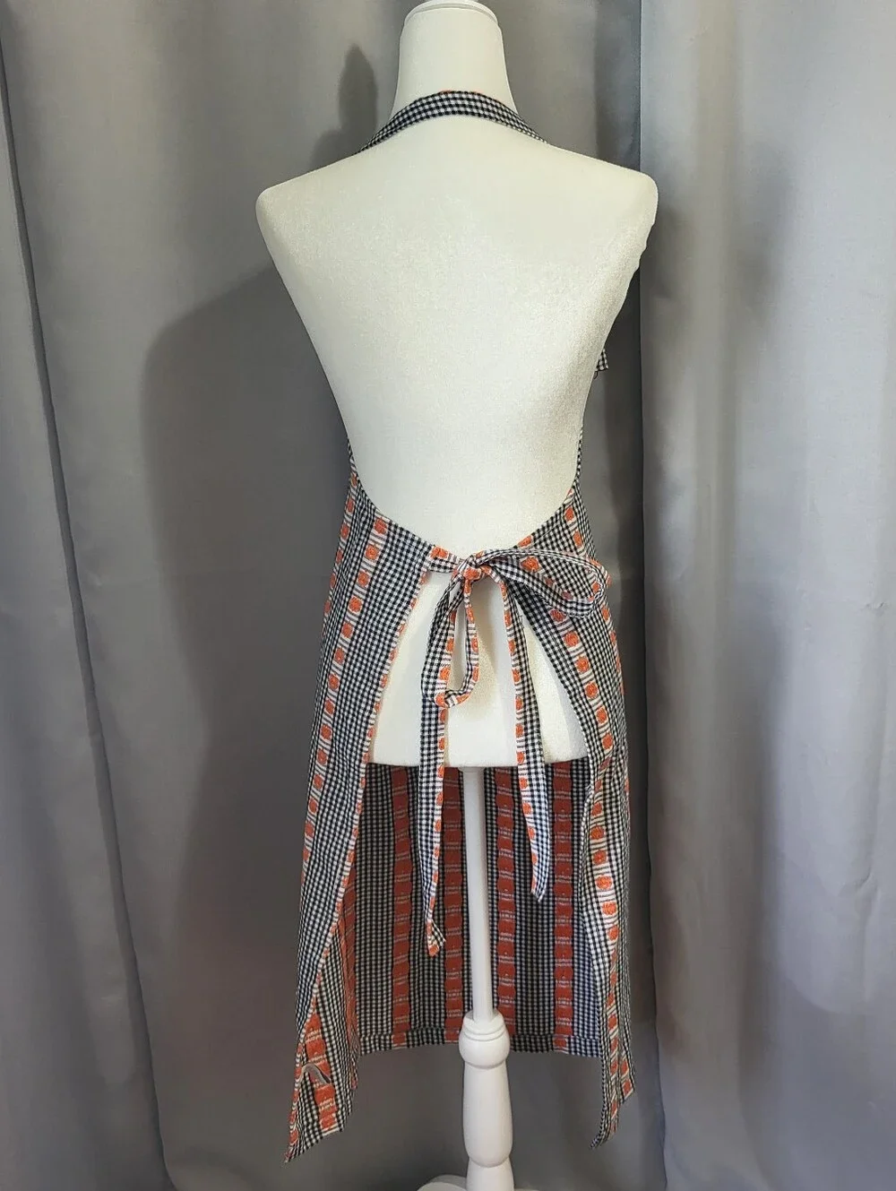 Shabby Chic Halloween Bib Apron Embroidered Pumpkins Black White Check Pocket